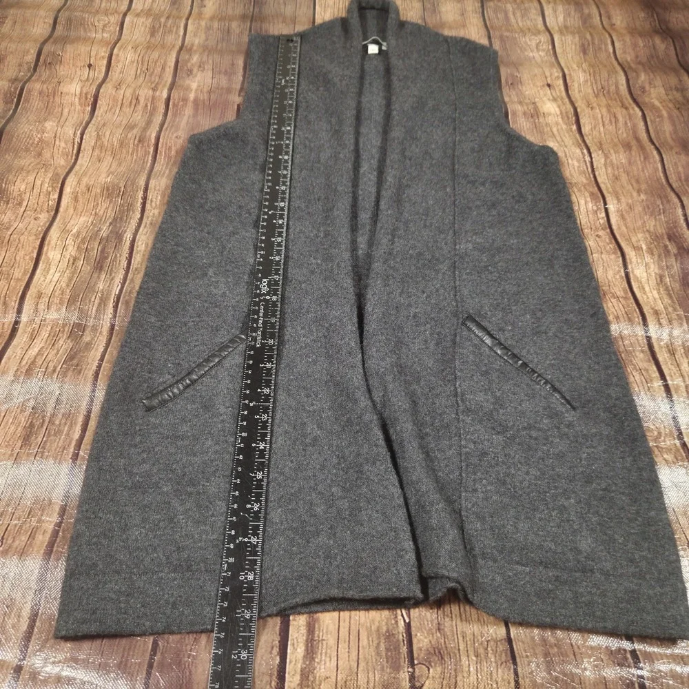 Kinross cashmere sweater